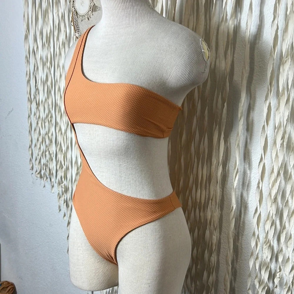 Stone Cold Fox Cyprus One Piece Swimsuit Size XS - Picture 3 of 8